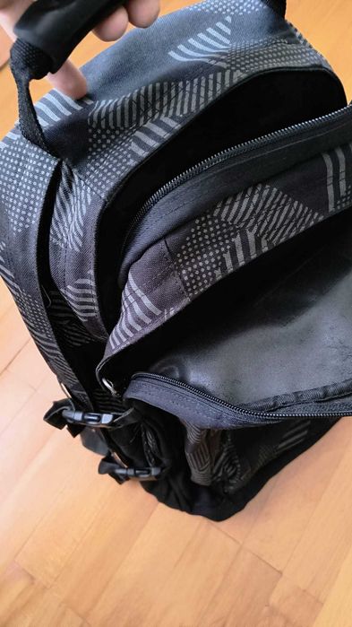 Vant rucsac Eastpak plus alte 2 mai mici
