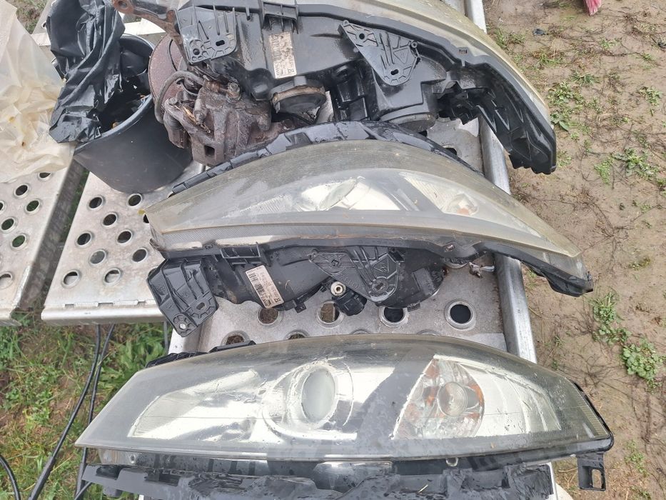 faruri renault laguna 2 facelift xenon