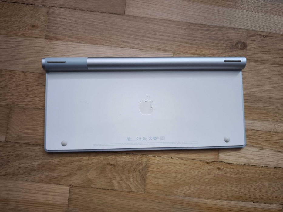 Apple Wireless Keyboard Model A1255 безжична клавиатура Bluetooth Mac Windows