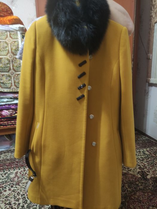 Palto sotiladi.Turkiya maxsuloti.Carmina firmasi