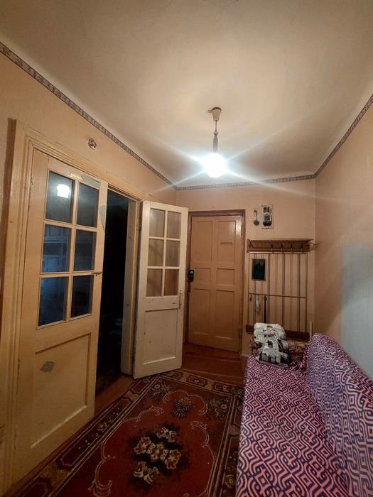 Продам 2х комн болгарка в старом городе по пр.Республика
