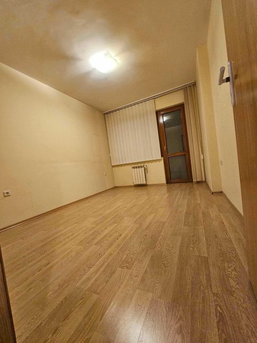 Дава се под наем Многостаен апартамент в София, Слатина - 120 кв.м за 2000 € - Снимка #4