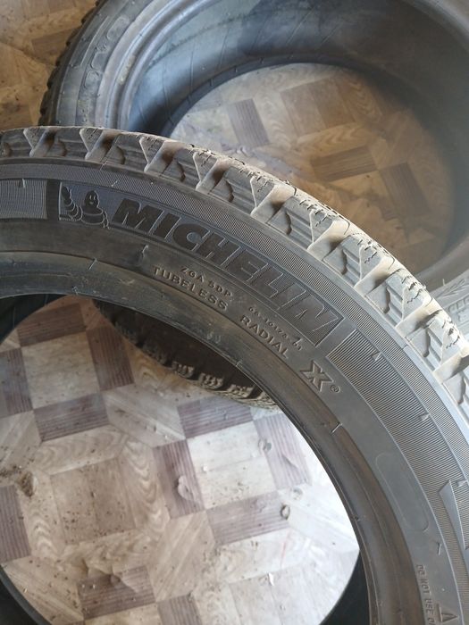 Покрышки 2 штуки