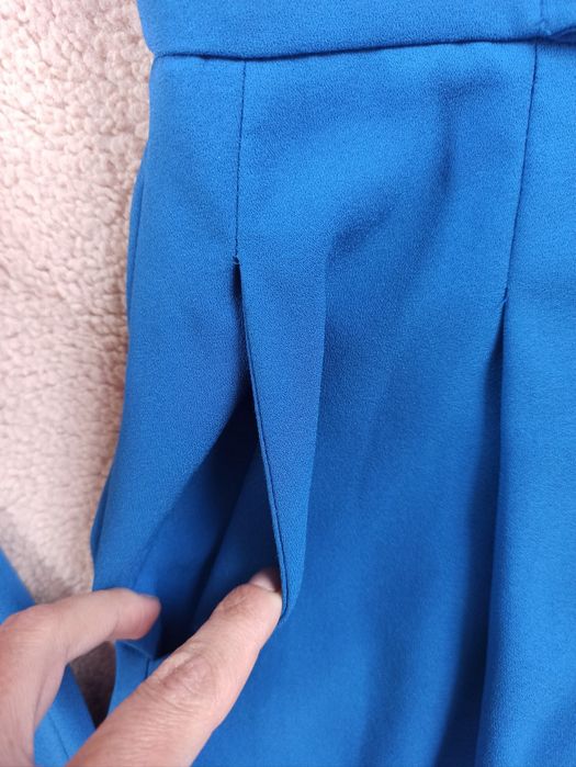 Salopeta M albastră