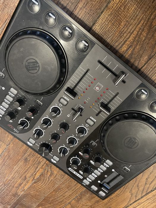 Controller DJ mixage reloop