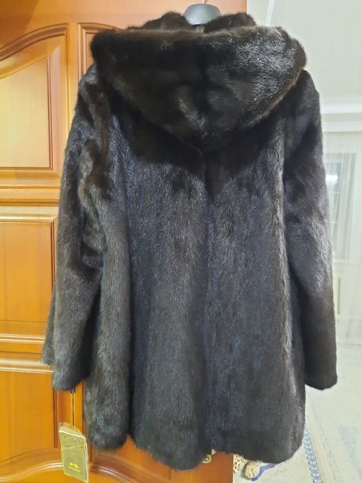 Шуба норкавая продам