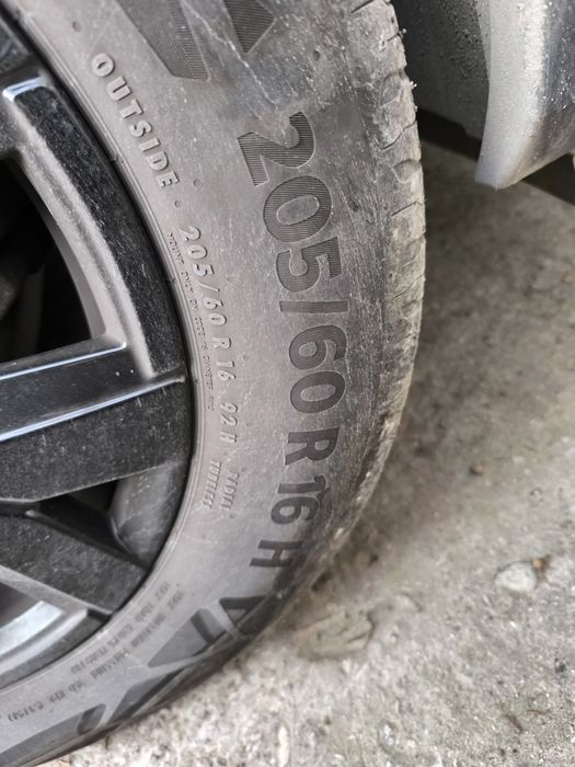 Летни гуми Continental 205/60/16