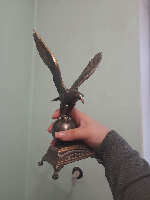 Статуэтка бронзовая Орел