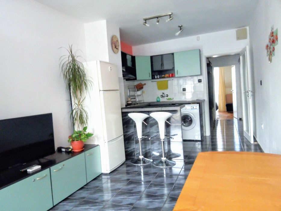 3-стаен апартамент Спортна зала, Чаталджа