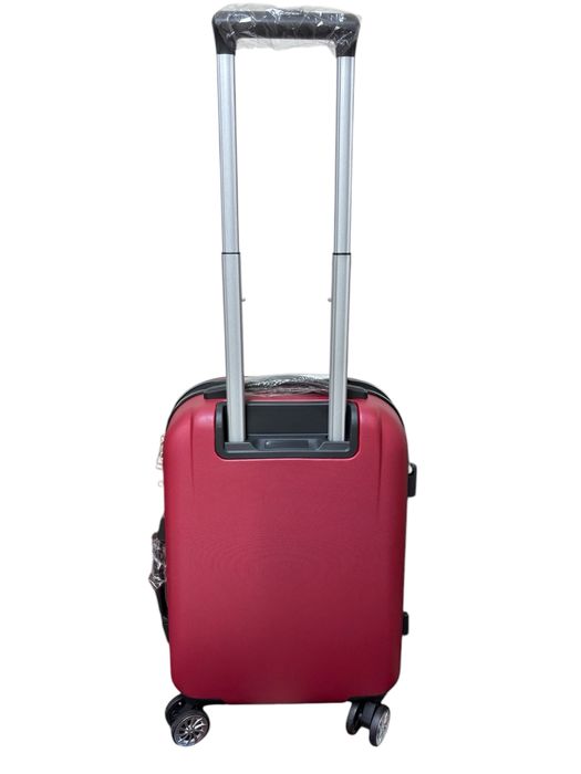 Чемоданы маленькие