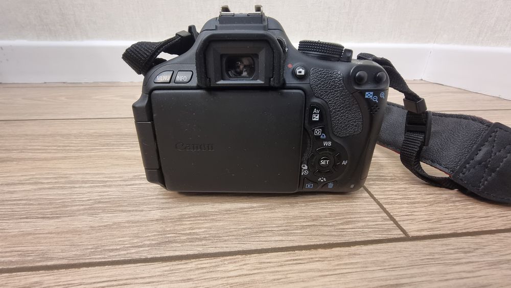 Фотоаппарат цифровой Canon EOS 600D