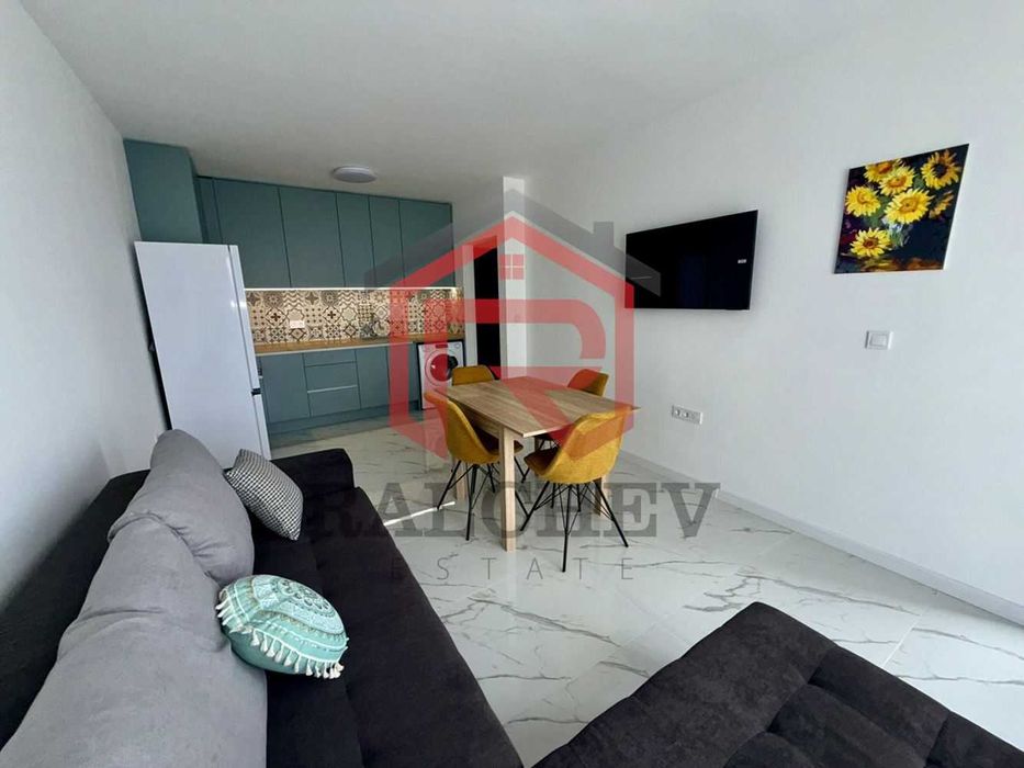 Дава се под наем Двустаен апартамент в Варна, Възраждане 3 - 55 кв.м за 484.5 € - Снимка #1