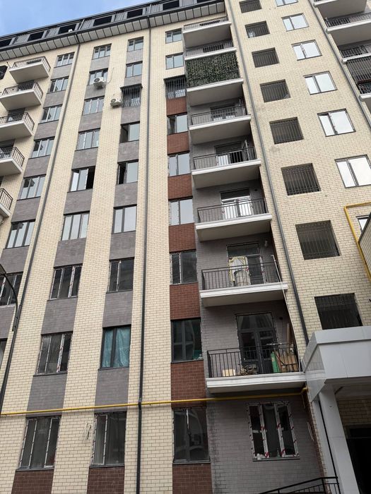 Novostroyka uy sotiladi
