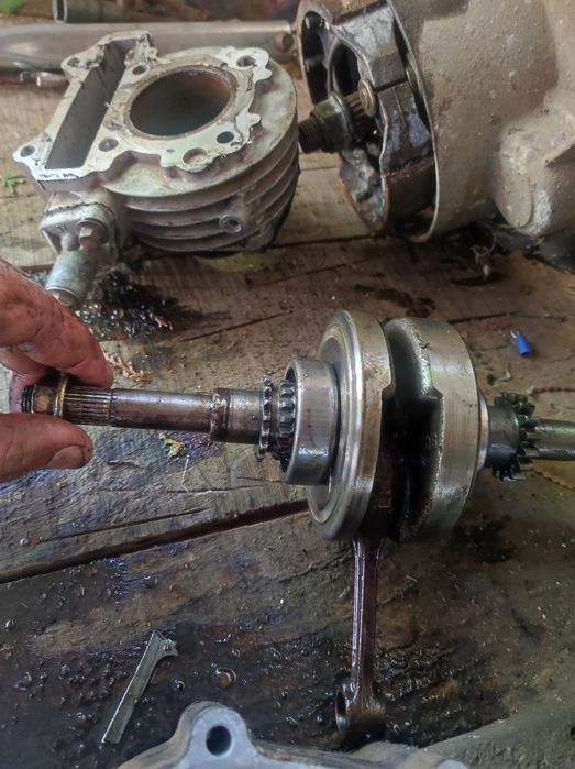 Reparati scutere ,atv  ,motoare ,crosuri