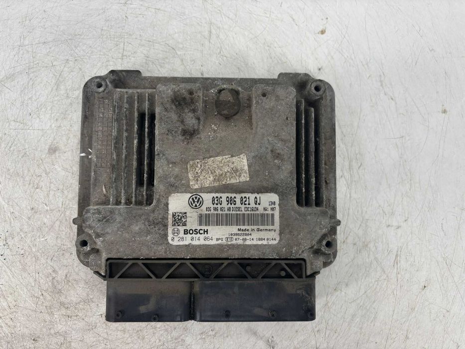 Calculator motor Volkswagen Golf 5 an 2006 1.9 tdi cod motor bls