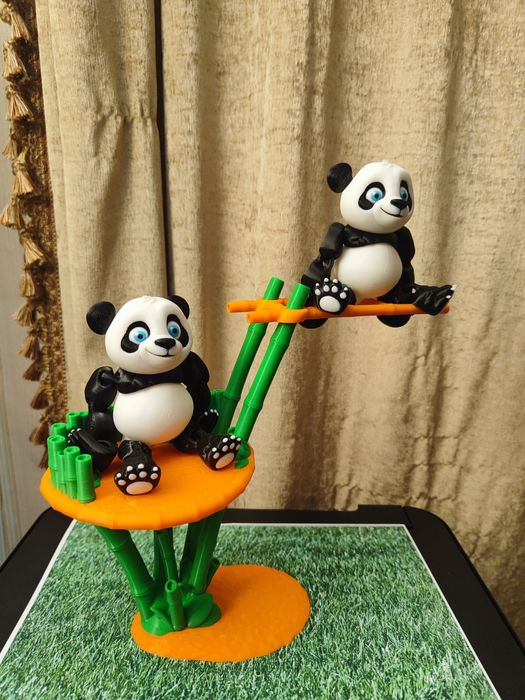 Два Флекси Мишки Панда со стендом.