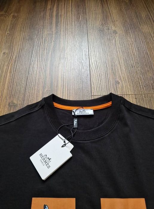 Страхотна мъжка тениска размер S и XL