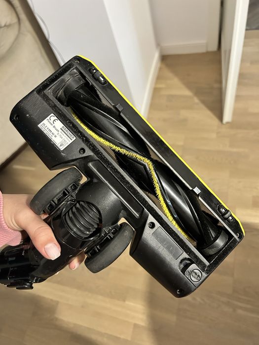 Aspirator vertical Karcher VC7 Cordless Yourmax