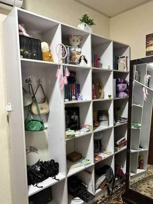Продам книжный шкаф