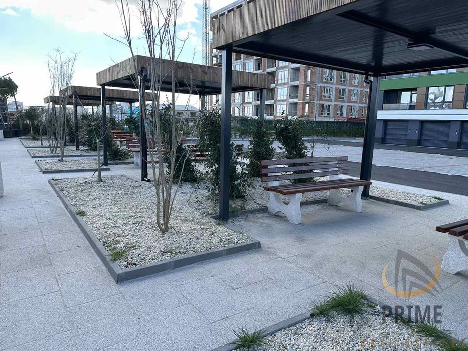 Продава се Тристаен апартамент в Бургас, Изгрев - 109 кв.м за 2097 €/кв.м - Снимка #4