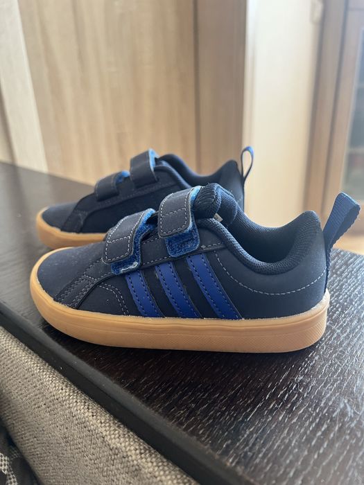Детски Adidas маратонки