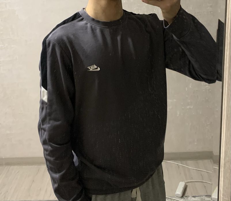 Продам свитшот Nike