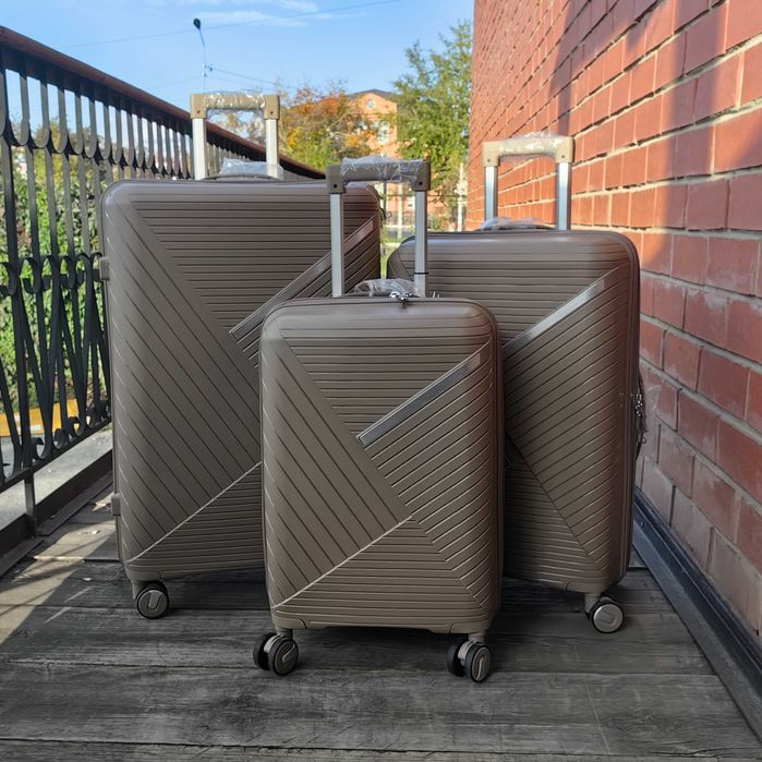 Чемоданы по низким ценам