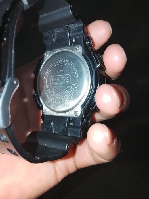 Продам часы g shock  120B всё работает