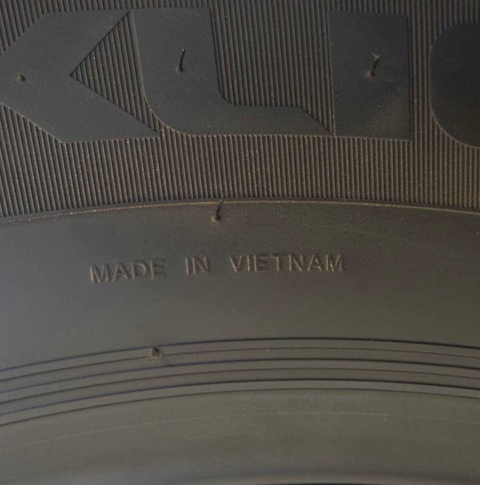 BLACKLION 385/65/22.5 sotiladi.