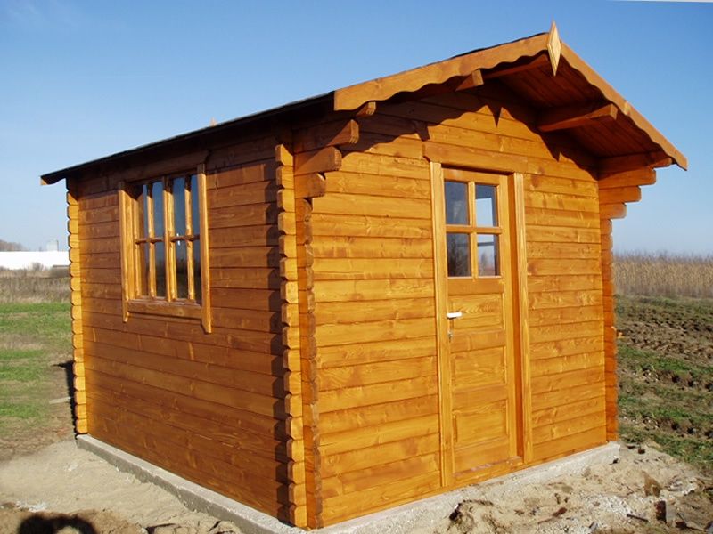 Casută din lemn pentru grădină