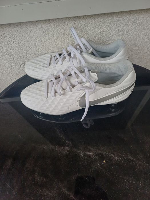 Ghete Fotbal Nike Tiempo