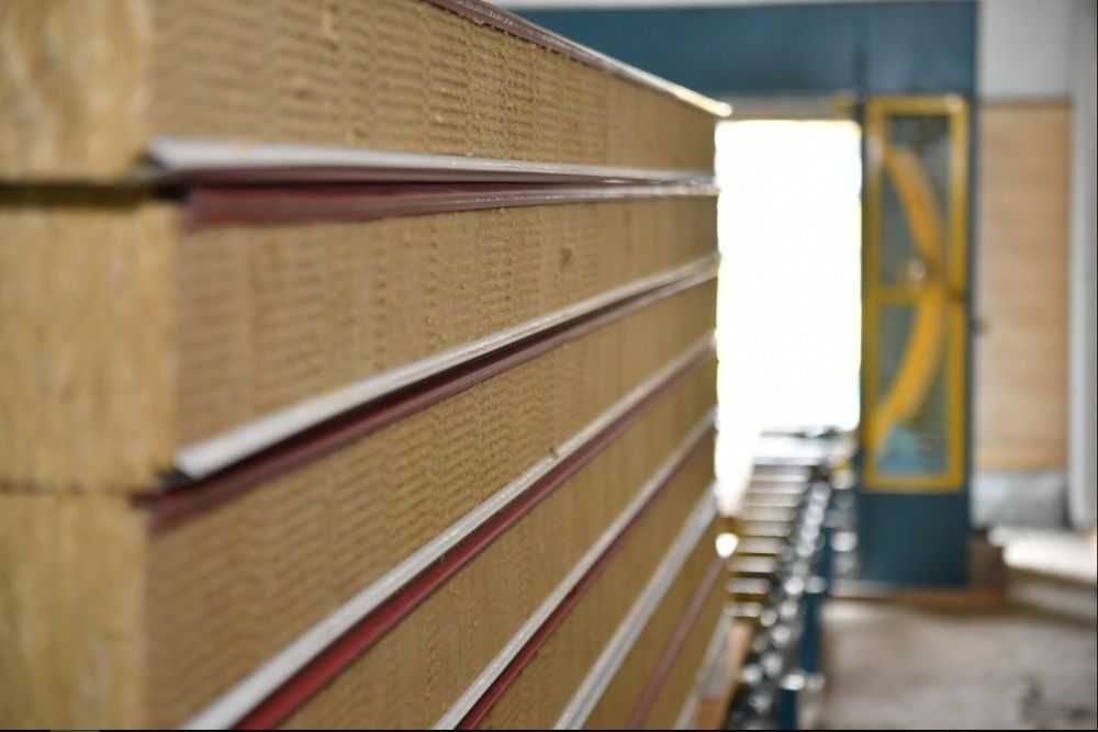 Сэндвич панели и металлоконструкция для ангаров и ферм монтаж под ключ