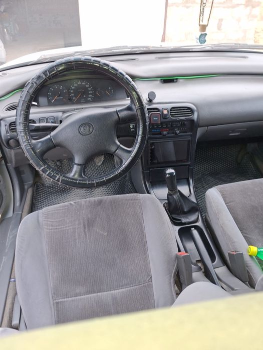 Mazda Cronos 626