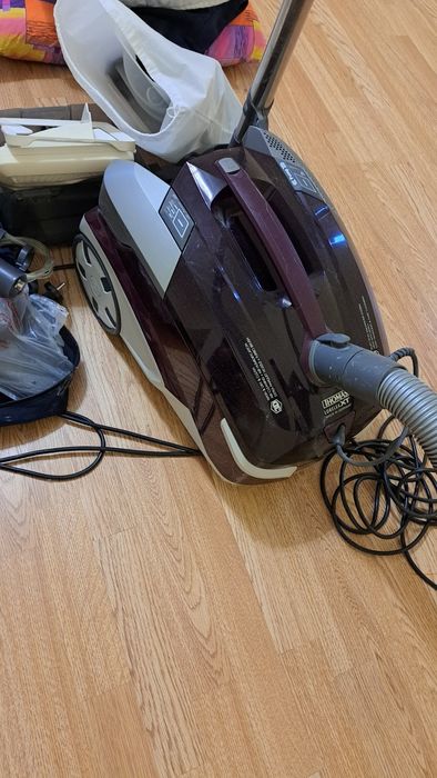 Пылесос марки ( Томас). Моющий.