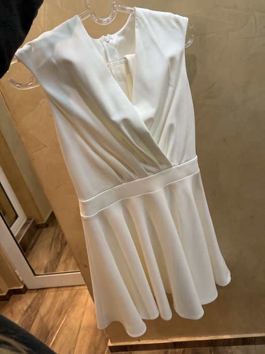 Рокля Zara, бяла рокля М