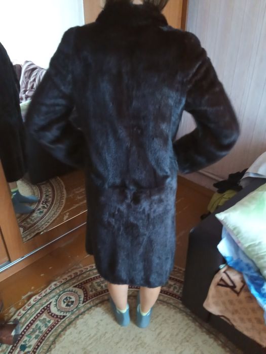 Норковая шуба не крашеная