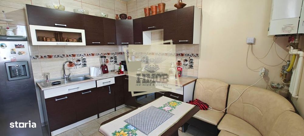 Apartament 3 camere terasa 80 mp si  curte 145 mp zona Calea Cisnadiei