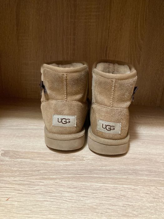 UGG mini вълнени боти