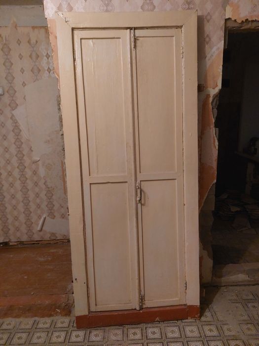 Продам деревянные двери