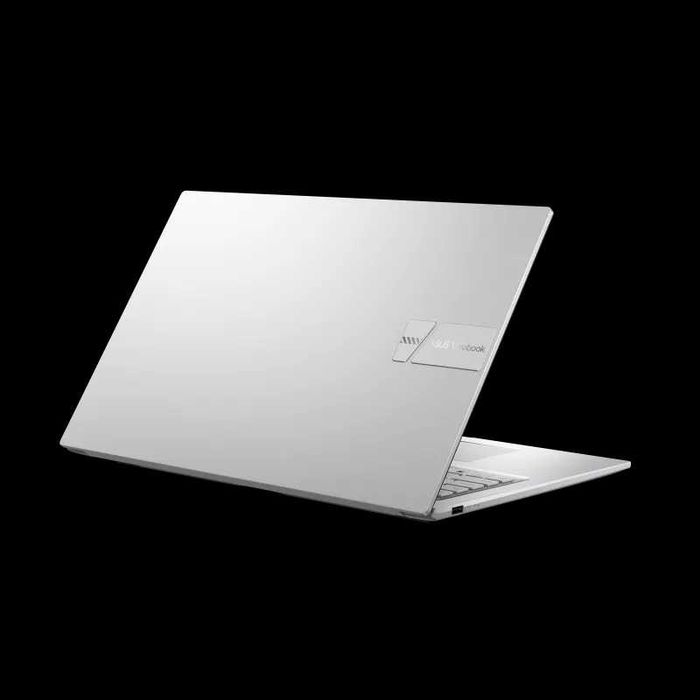 Asus Vivobook X1704VA 17.3" FHD Intel Core 7 150U 16GB LPDDR5 1TB Amer