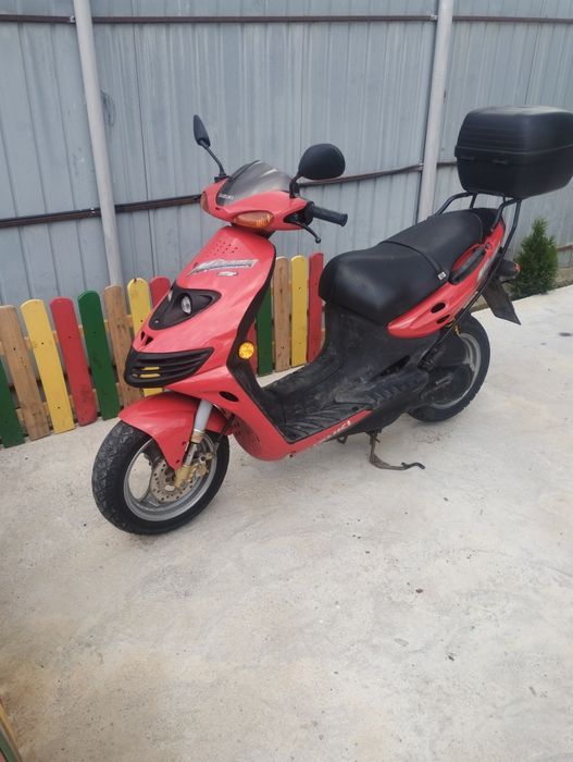 Suzuki Katana 49 cm