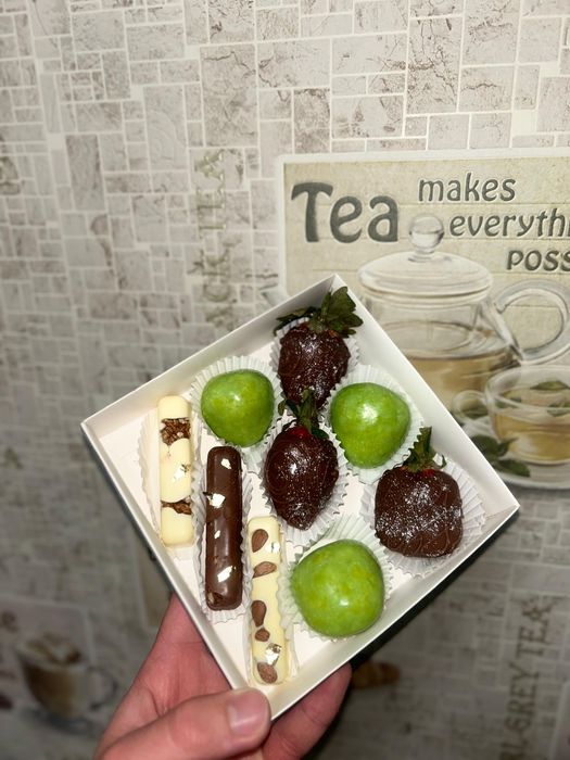 Шоколад с орешками