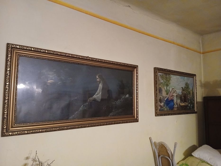 Tablouri si Statueta