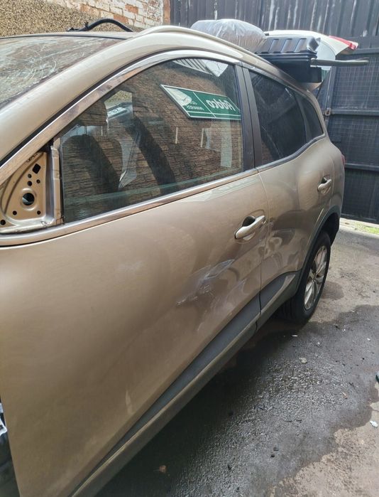 Ușa stânga față Renault Kadjar 2015-2022 cod culoare HNP