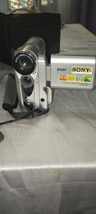 Продам видеокамеры новые