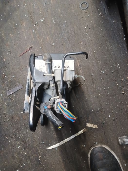 Блок ABS Тоета Карина Е привозной