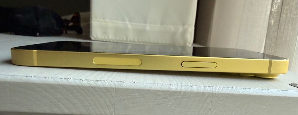 iPhone 14 256GB Yellow