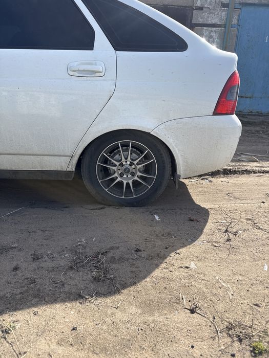 Продам комплект дисков с резиной Лада