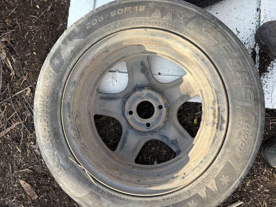 Диски радиус R16 Reno Sandero