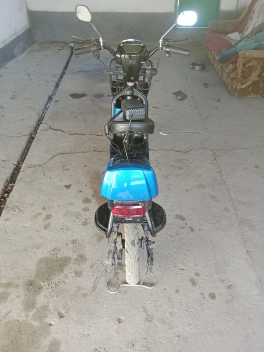 Продам  срочно  скутер